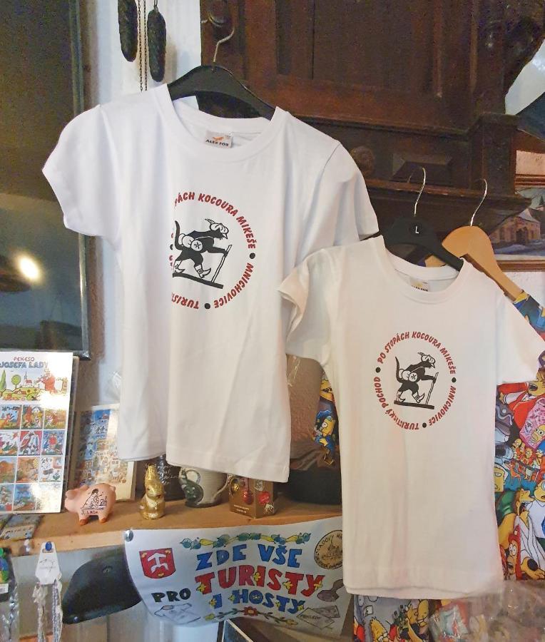 Hrusicka Restaurace A Penzion Hrusice エクステリア 写真